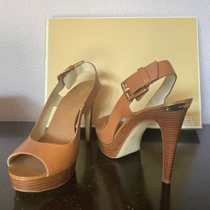 Brand new Michael Kors sz7